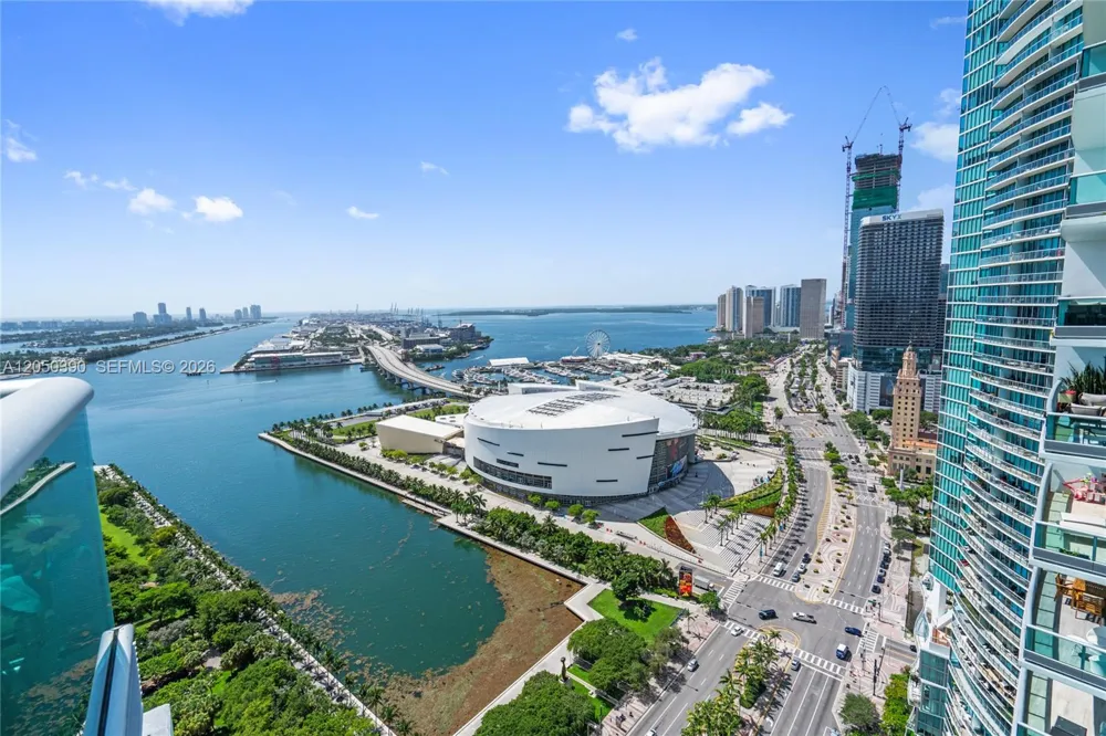 900 Biscayne Blvd #3704 Miami, FL 33132