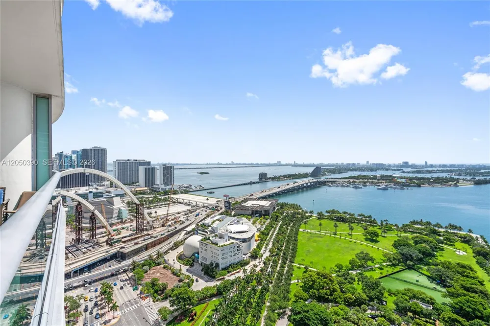 900 Biscayne Blvd #3704 Miami, FL 33132