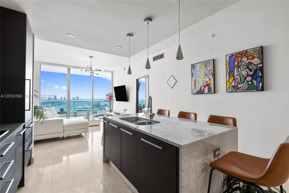 900 Biscayne Blvd #3704 Miami, FL 33132