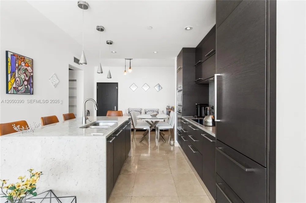 900 Biscayne Blvd #3704 Miami, FL 33132