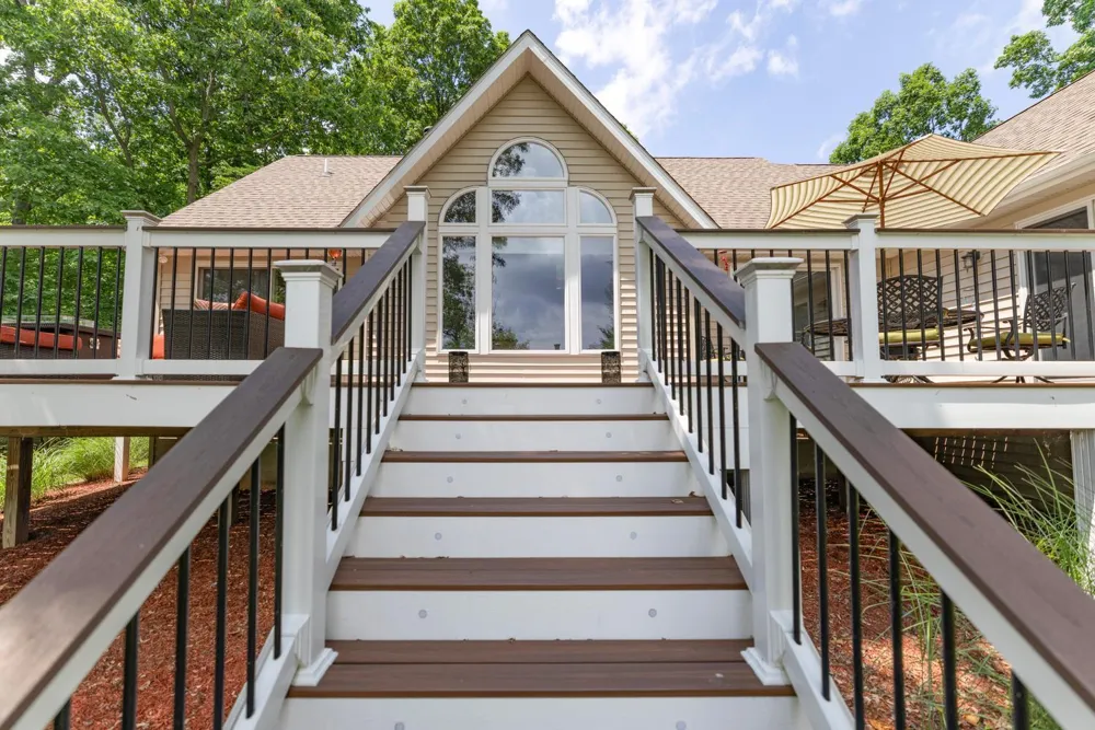 55526 S Thompson Lane Three Rivers, MI 49093