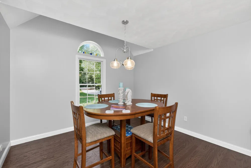 55526 S Thompson Lane Three Rivers, MI 49093