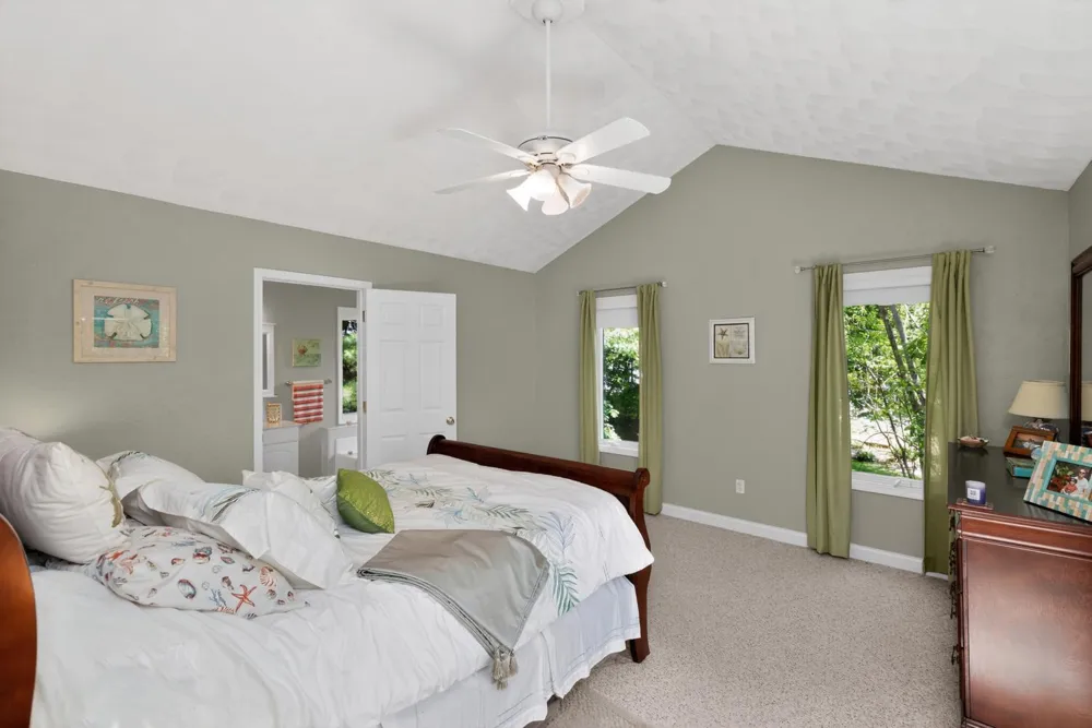 55526 S Thompson Lane Three Rivers, MI 49093