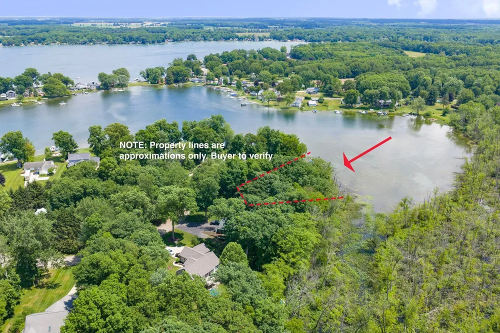 55526 S Thompson Lane Three Rivers, MI 49093
