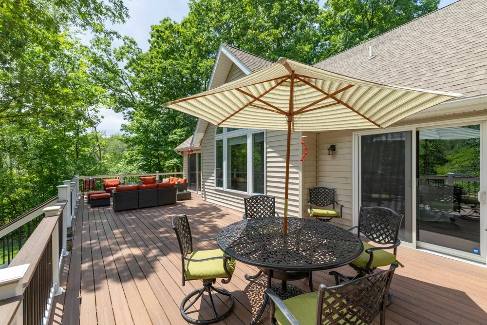 55526 S Thompson Lane Three Rivers, MI 49093