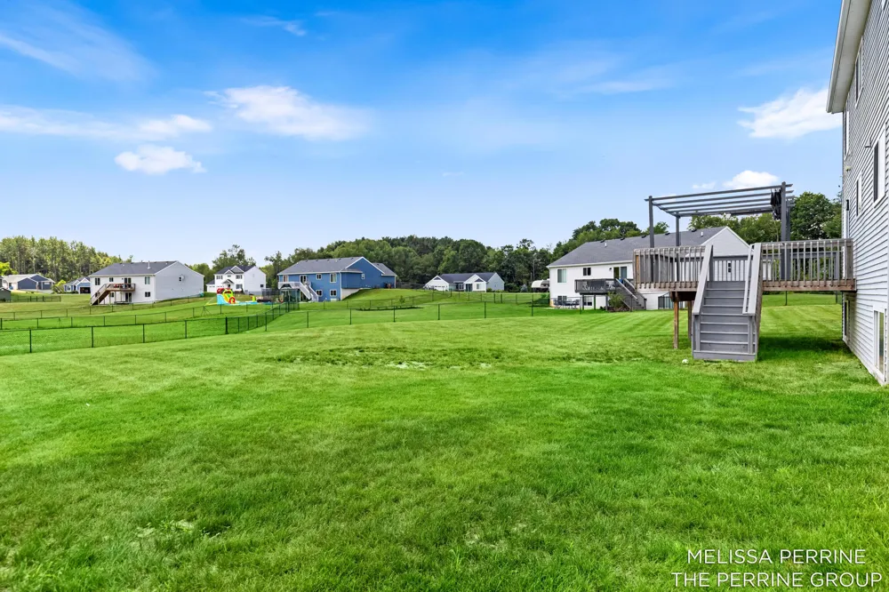 11684 Ridge Water Drive NE Sparta, MI 49345