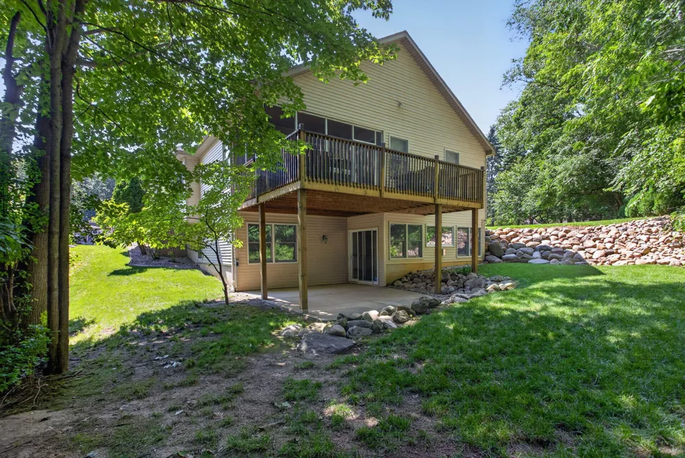 3025 S Wood Dale Drive Summit Township, MI 49203