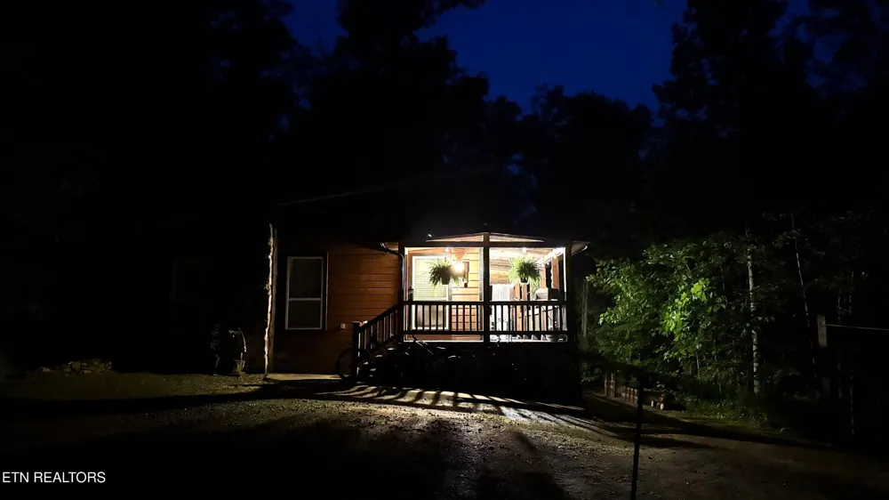 438 Country Square Rd Newport, TN 37821