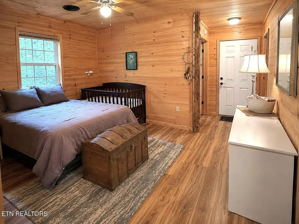 438 Country Square Rd Newport, TN 37821