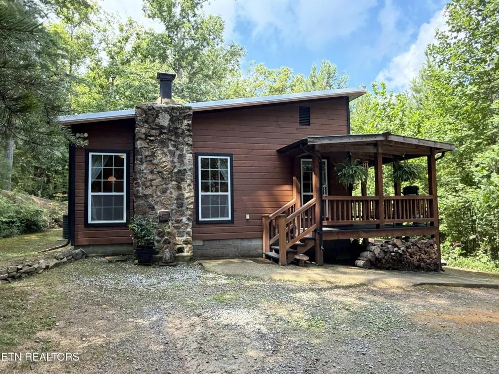 438 Country Square Rd Newport, TN 37821