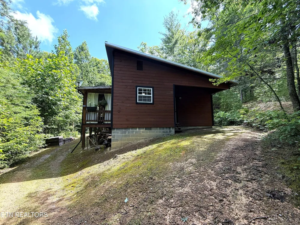 438 Country Square Rd Newport, TN 37821