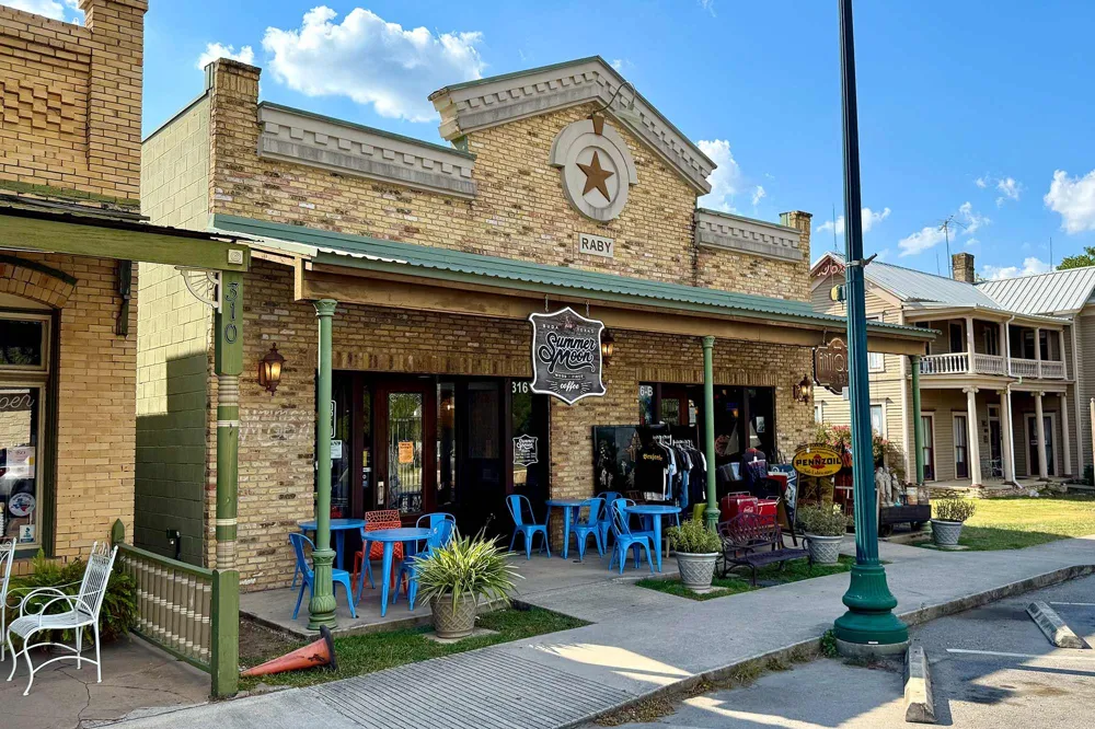 529 Burlington Drive Buda, TX 78610