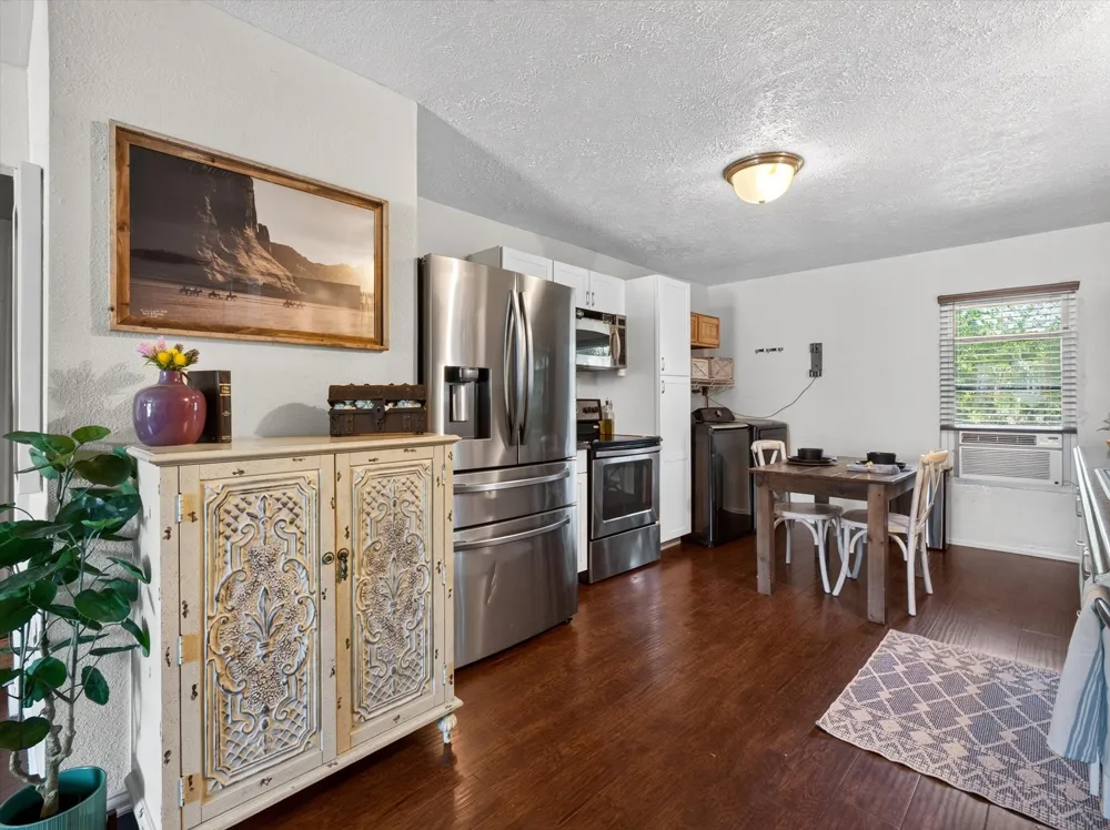 626 E South Street Whitesboro, TX 76273
