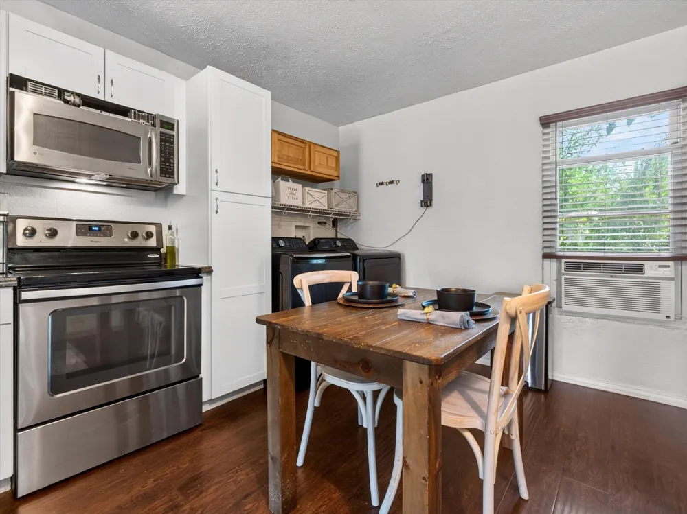 626 E South Street Whitesboro, TX 76273