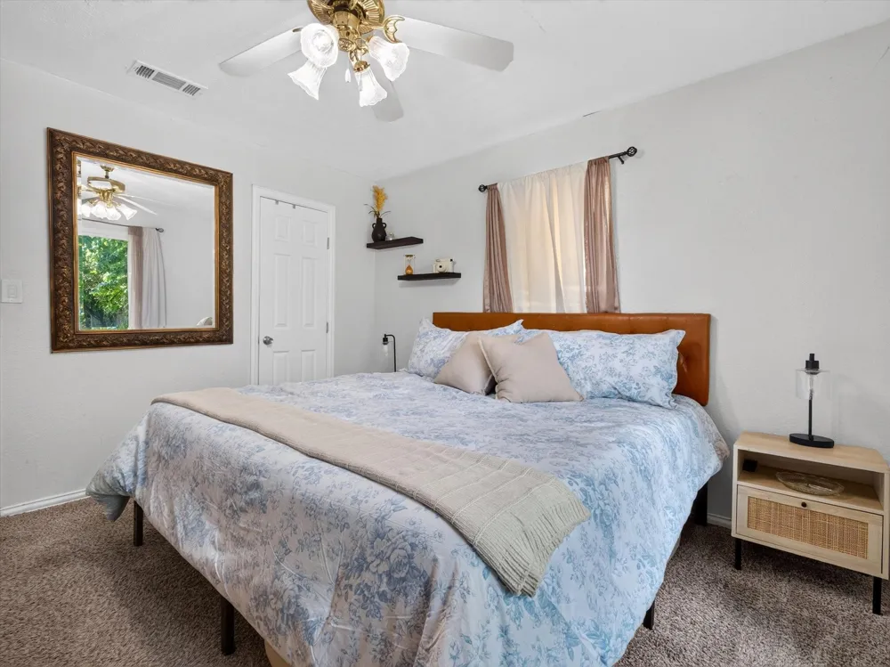 626 E South Street Whitesboro, TX 76273