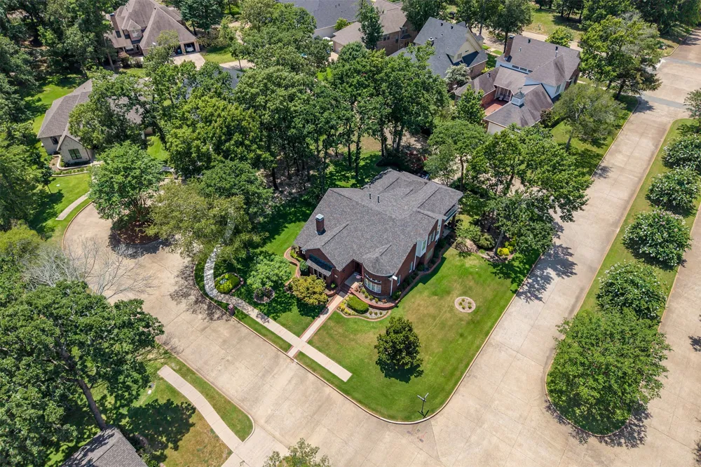100 Red Oak Bullard, TX 75757