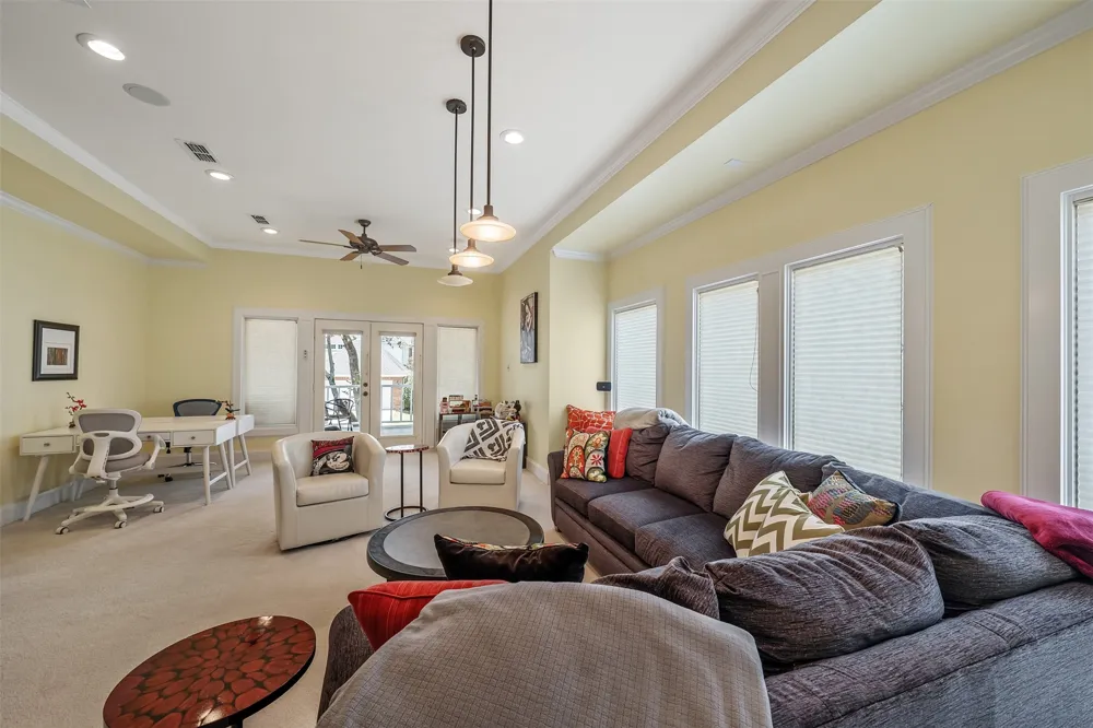 100 Red Oak Bullard, TX 75757