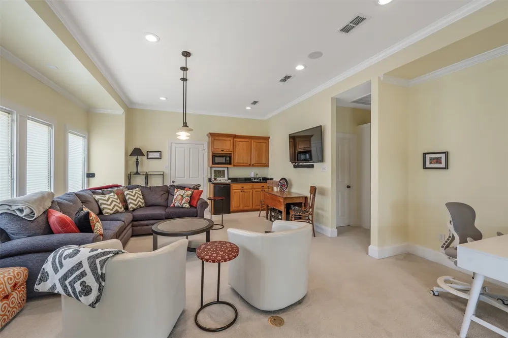 100 Red Oak Bullard, TX 75757