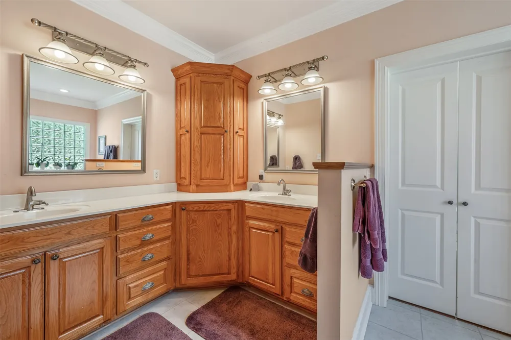 100 Red Oak Bullard, TX 75757