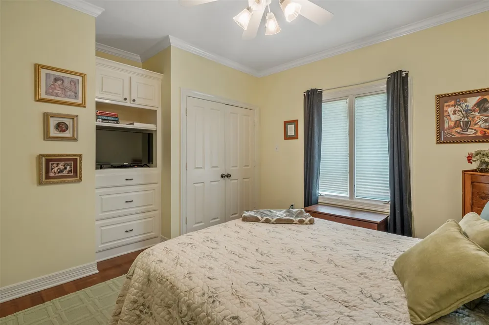 100 Red Oak Bullard, TX 75757