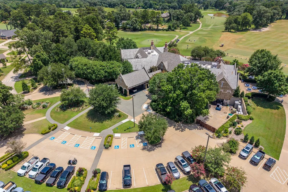 100 Red Oak Bullard, TX 75757