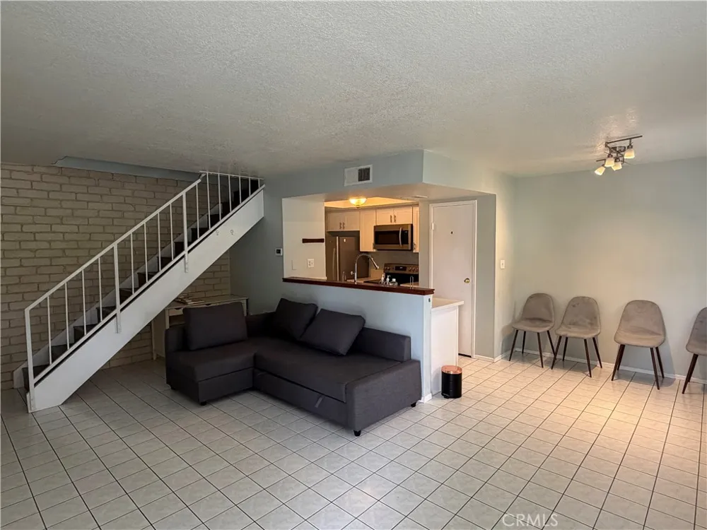 2358 Pepper La Verne, CA 91750