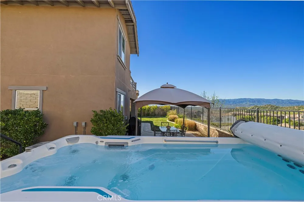 28417 Steel Valencia, CA 91354