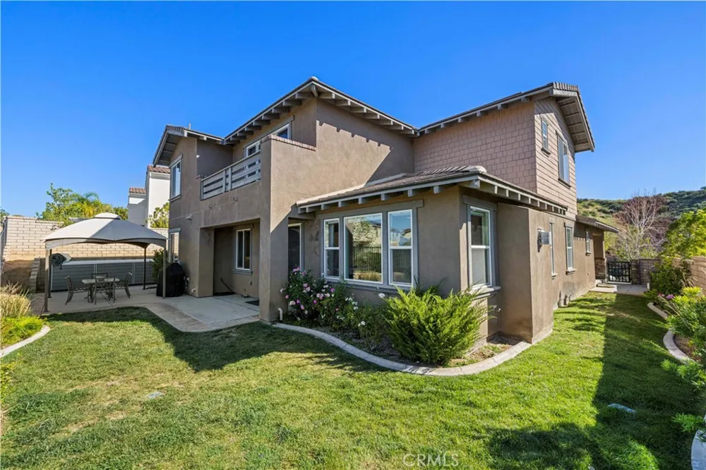 28417 Steel Valencia, CA 91354