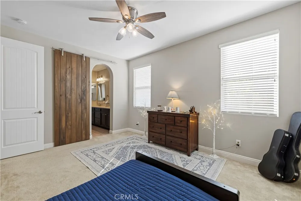 28417 Steel Valencia, CA 91354