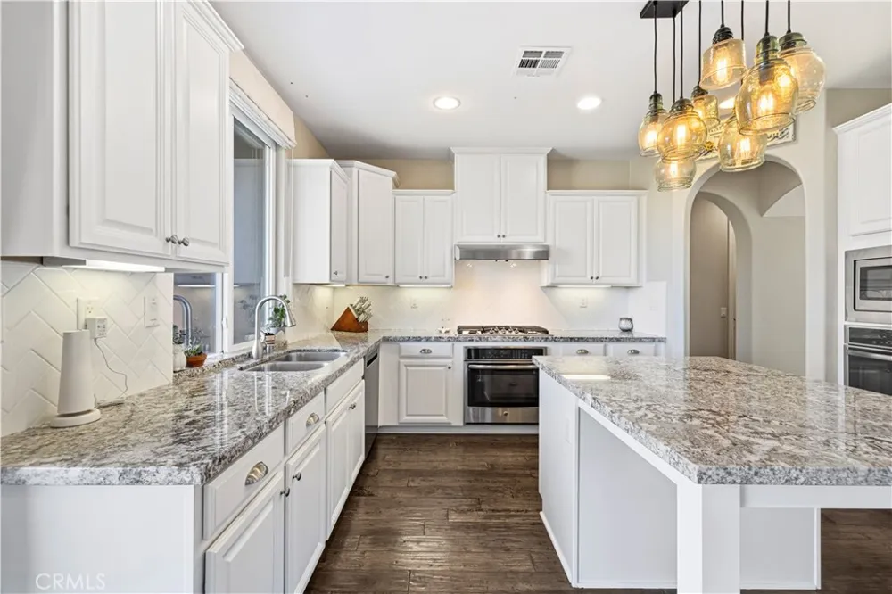 28417 Steel Valencia, CA 91354