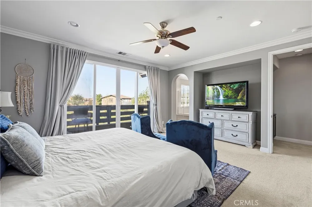 28417 Steel Valencia, CA 91354