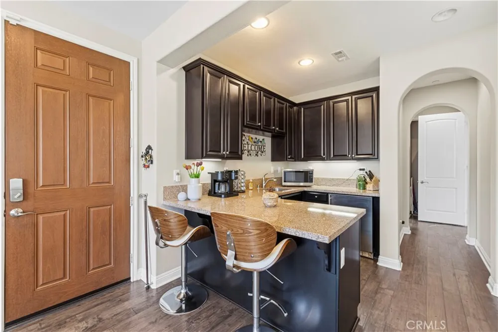 28417 Steel Valencia, CA 91354