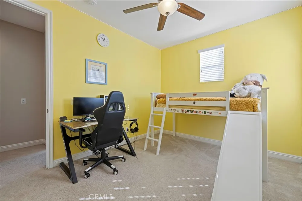 28417 Steel Valencia, CA 91354