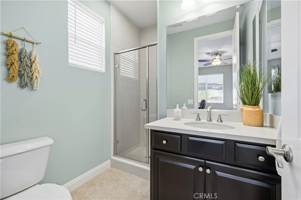 28417 Steel Valencia, CA 91354