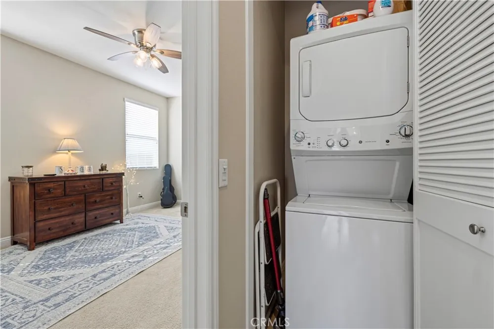 28417 Steel Valencia, CA 91354