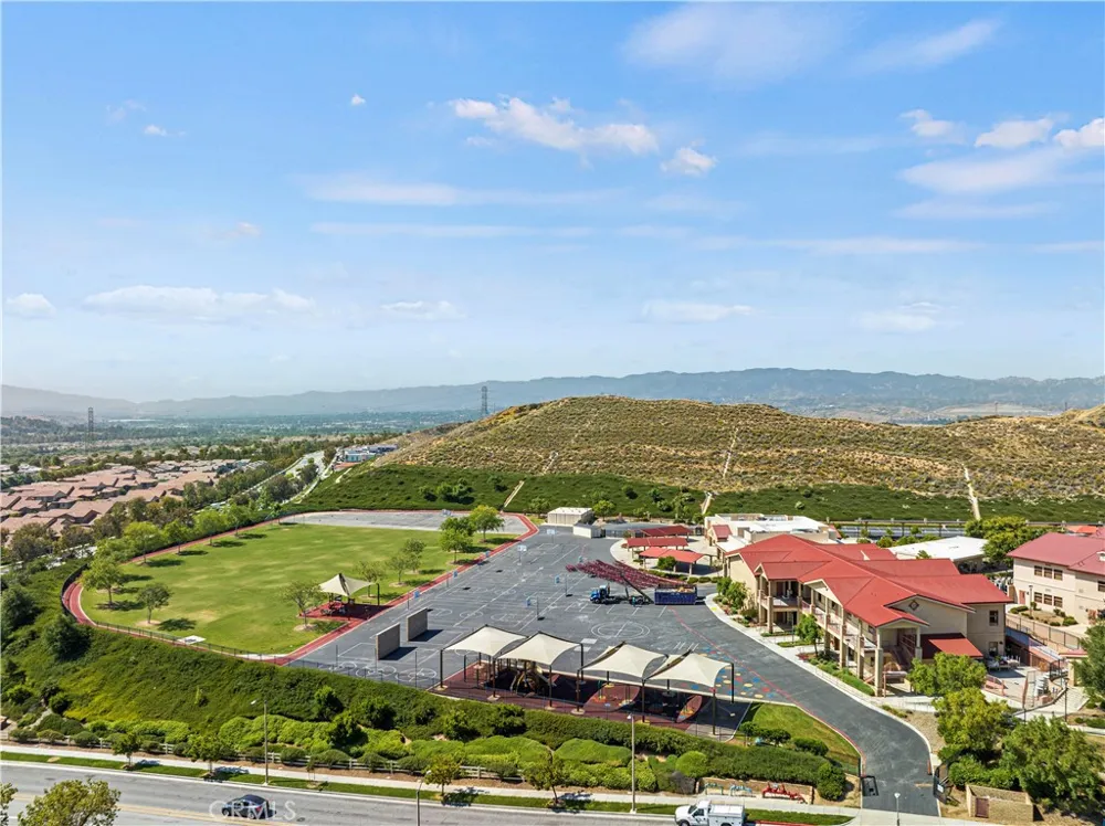 28417 Steel Valencia, CA 91354