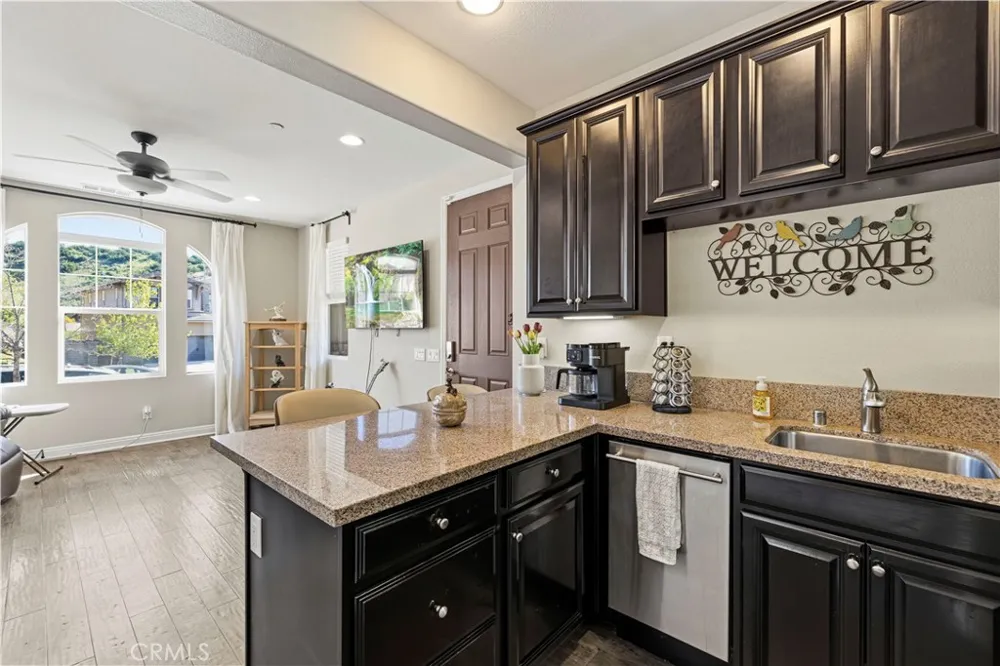 28417 Steel Valencia, CA 91354