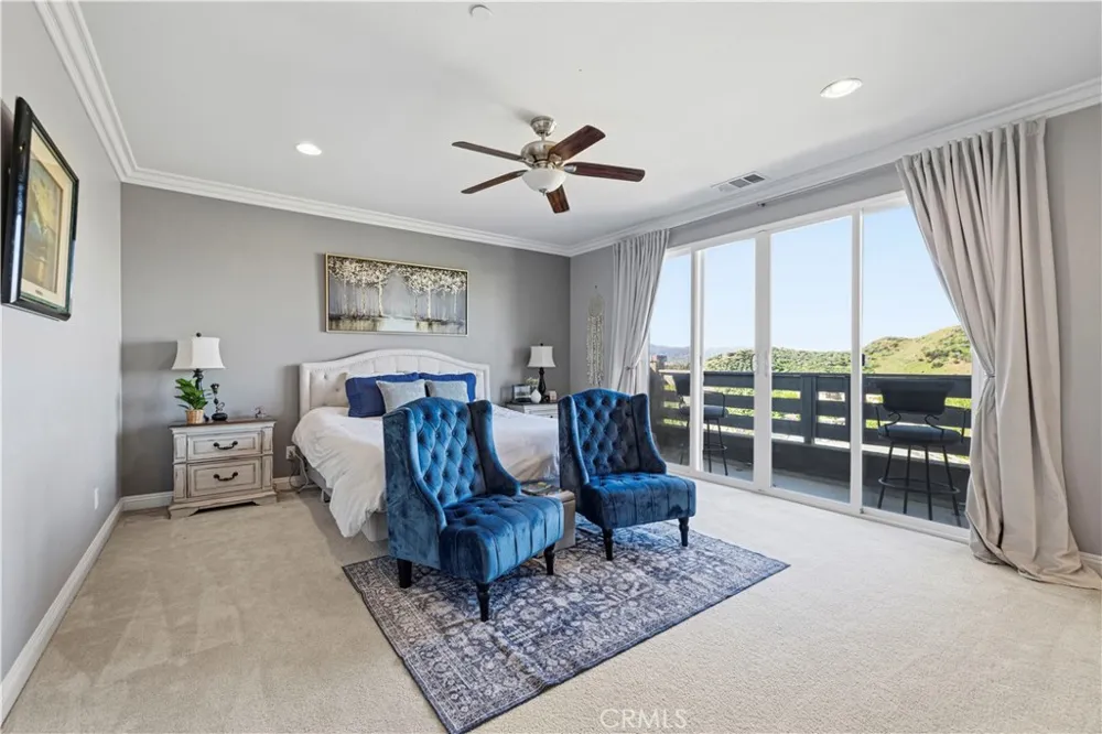 28417 Steel Valencia, CA 91354