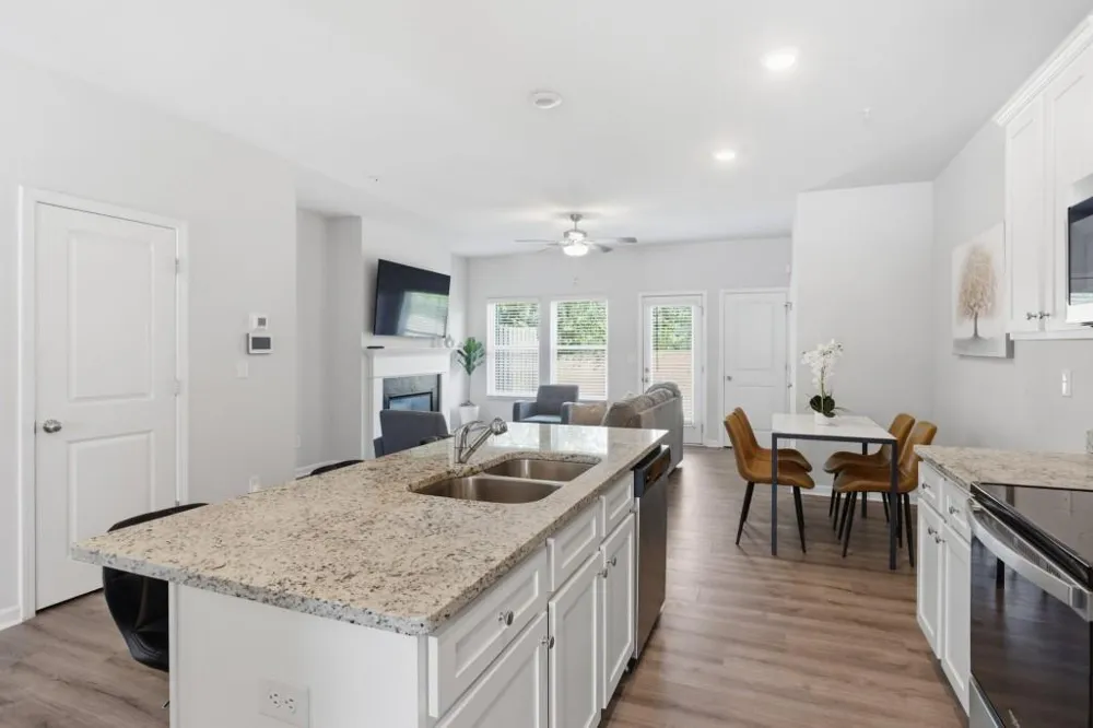 4333 Shaffer Court Union City, GA 30291
