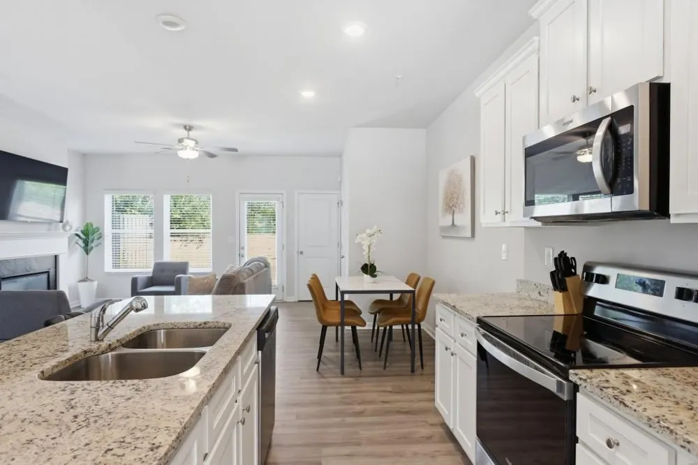 4333 Shaffer Court Union City, GA 30291