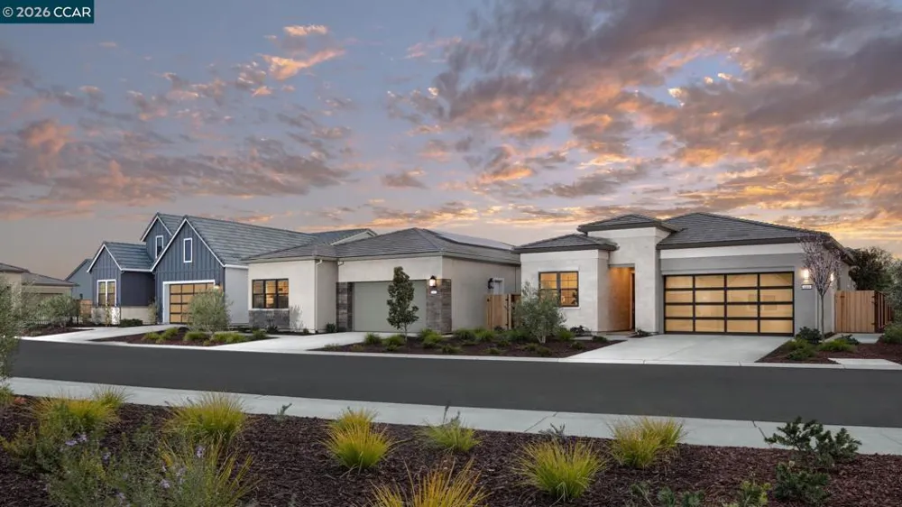 3546 Lakeshore Ave Tracy, CA 95377