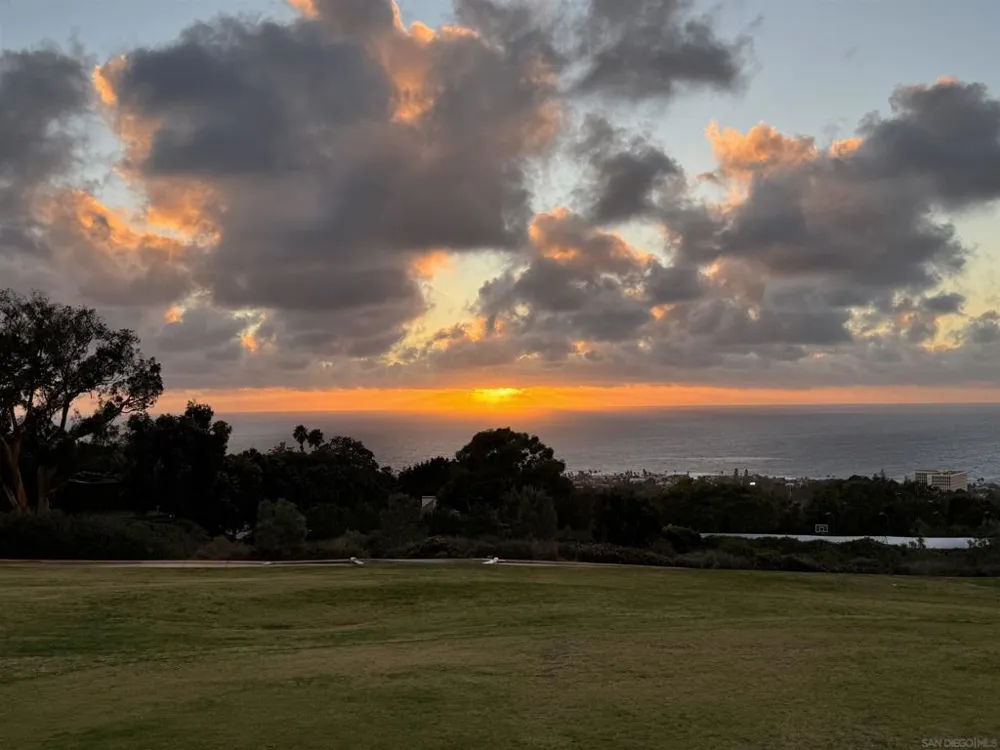 7138 Romero Loop La Jolla, CA 92037