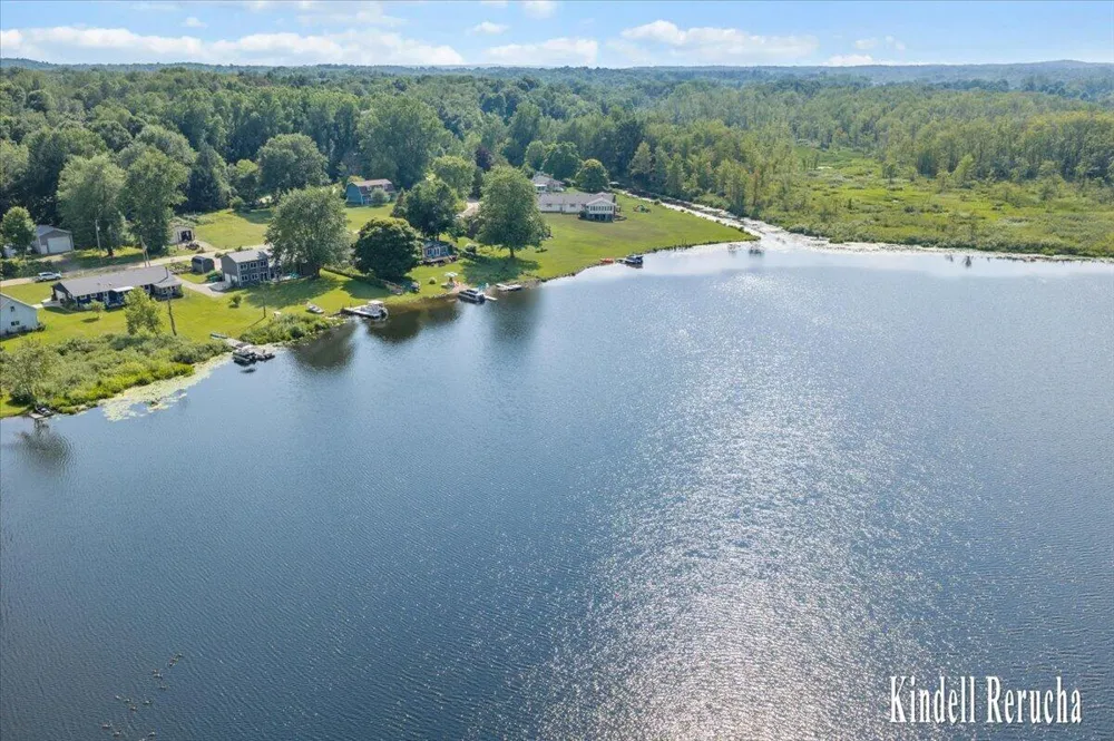 2681 Lower Lake Road Hastings, MI 49058