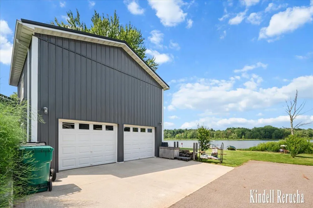 2681 Lower Lake Road Hastings, MI 49058