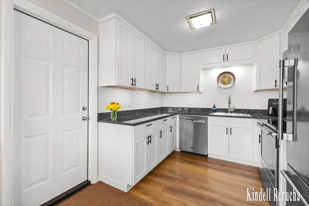2681 Lower Lake Road Hastings, MI 49058