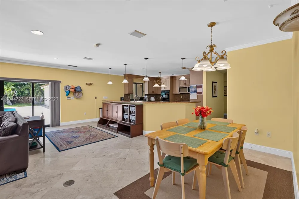 6255 SW 120th St Pinecrest, FL 33156