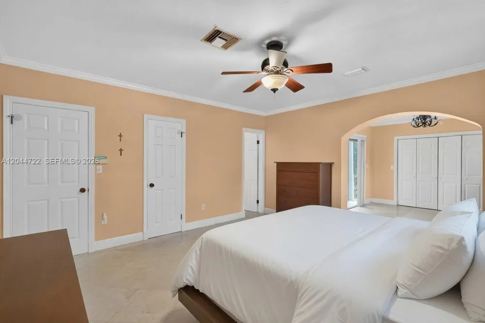 6255 SW 120th St Pinecrest, FL 33156