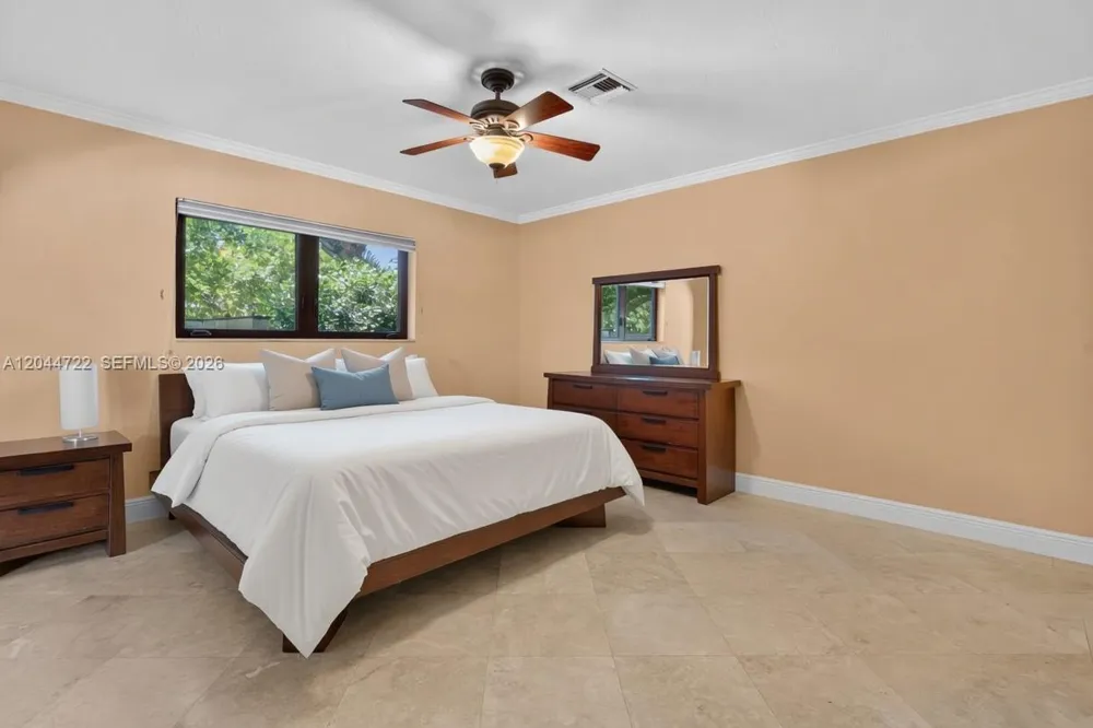 6255 SW 120th St Pinecrest, FL 33156