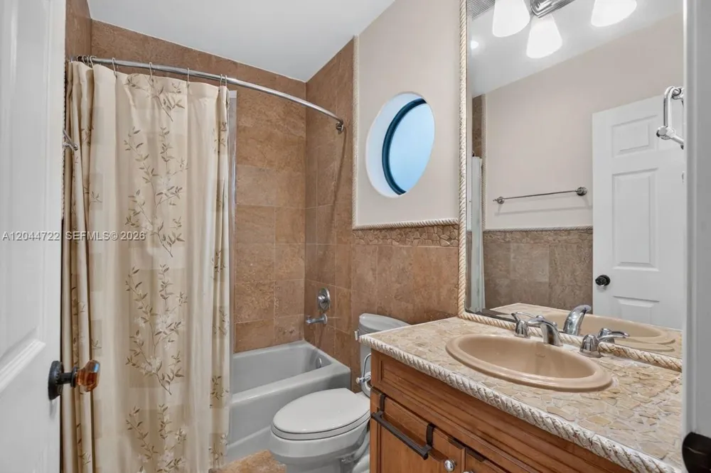 6255 SW 120th St Pinecrest, FL 33156