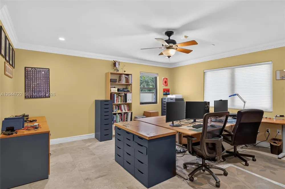 6255 SW 120th St Pinecrest, FL 33156